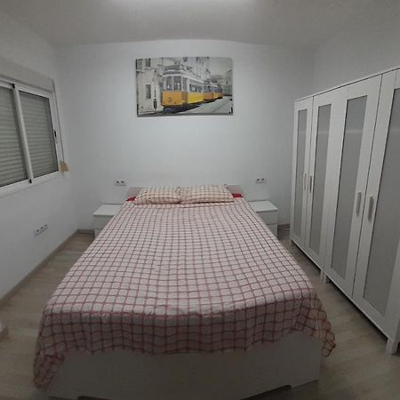 Estudio Frente A Estacion Maria Zambrano Μάλαγα Εξωτερικό φωτογραφία